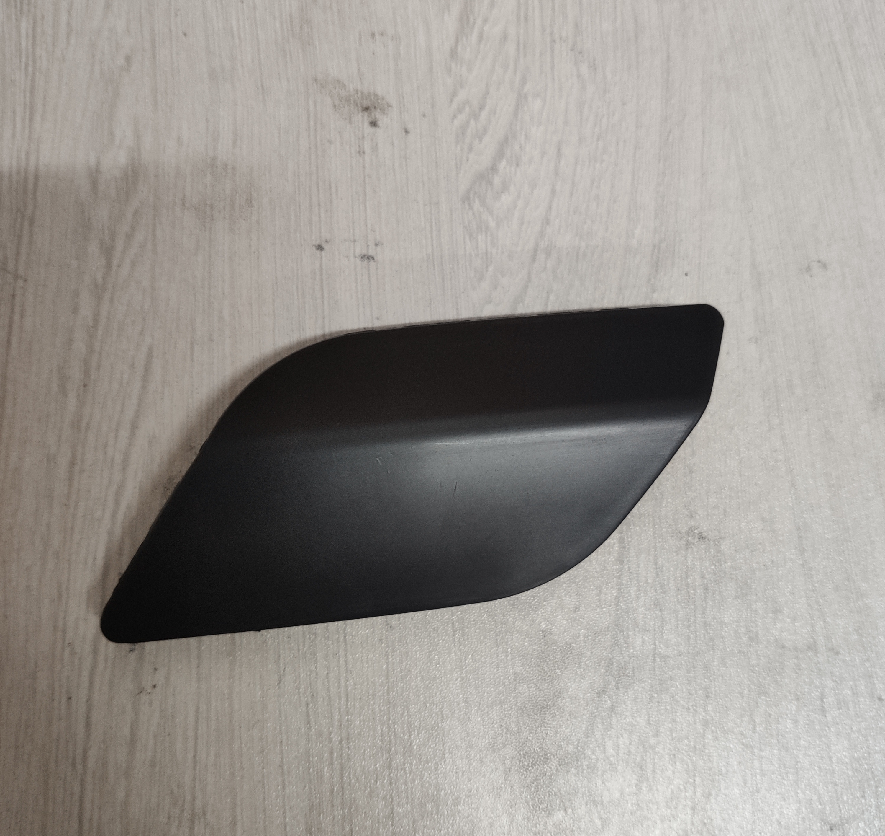 欧宝雅特L48大灯喷水嘴盖L