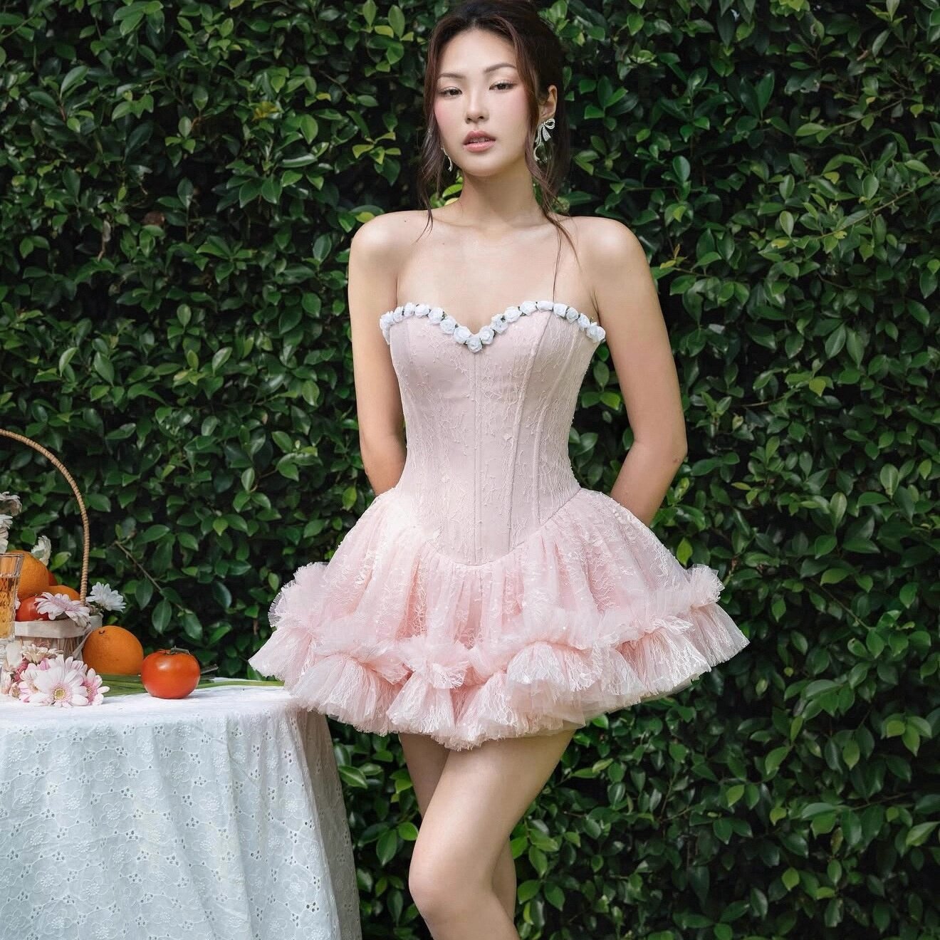 HEART越南小众设计lnec* 新款公主风抹胸小花鱼骨浮雕感高腰短裙