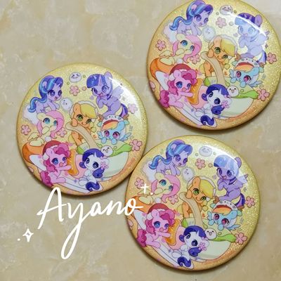 百宝袋原创小马宝莉可爱同人福利款回馈全家福58mm双闪徽章封口贴