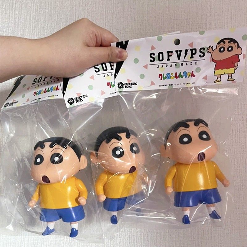 现货日本制造正品蜡笔小新手办公仔潮玩具偶娃娃摆件模型SOFVIPS