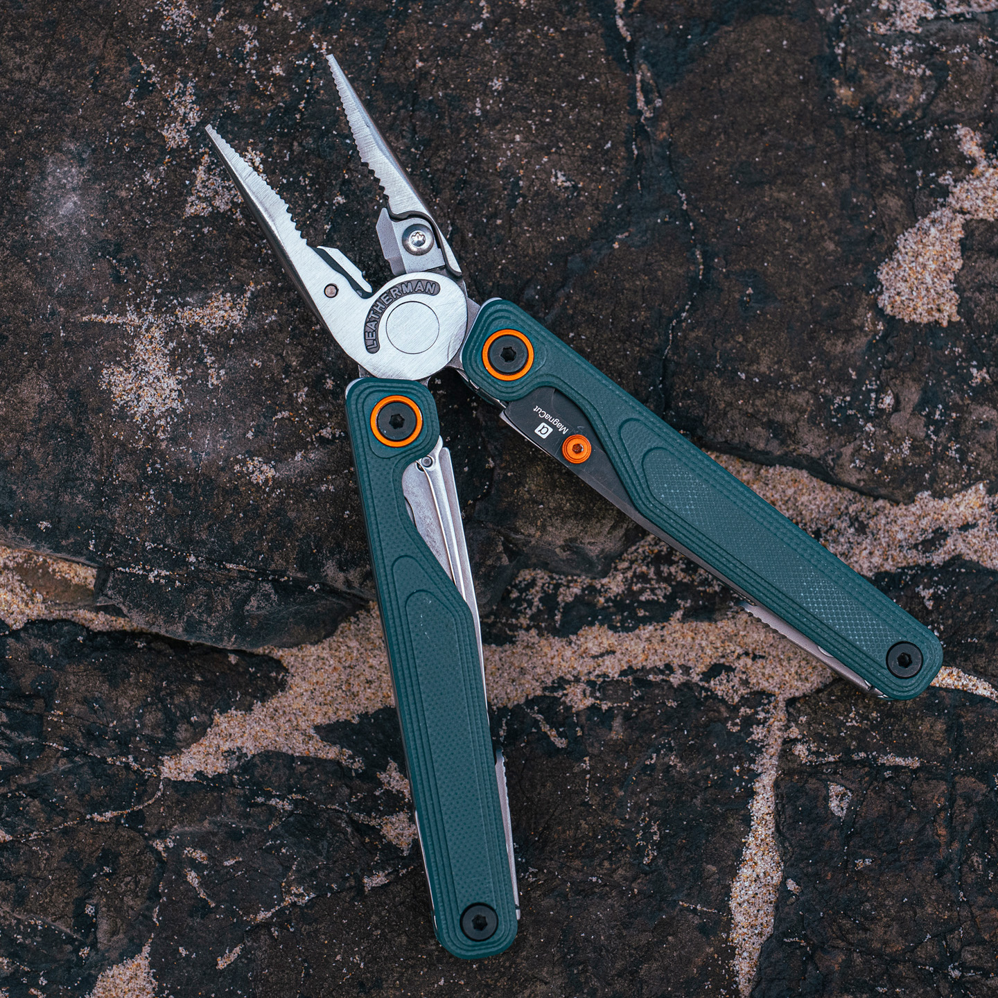 Leatherman莱泽蔓多用工具刀