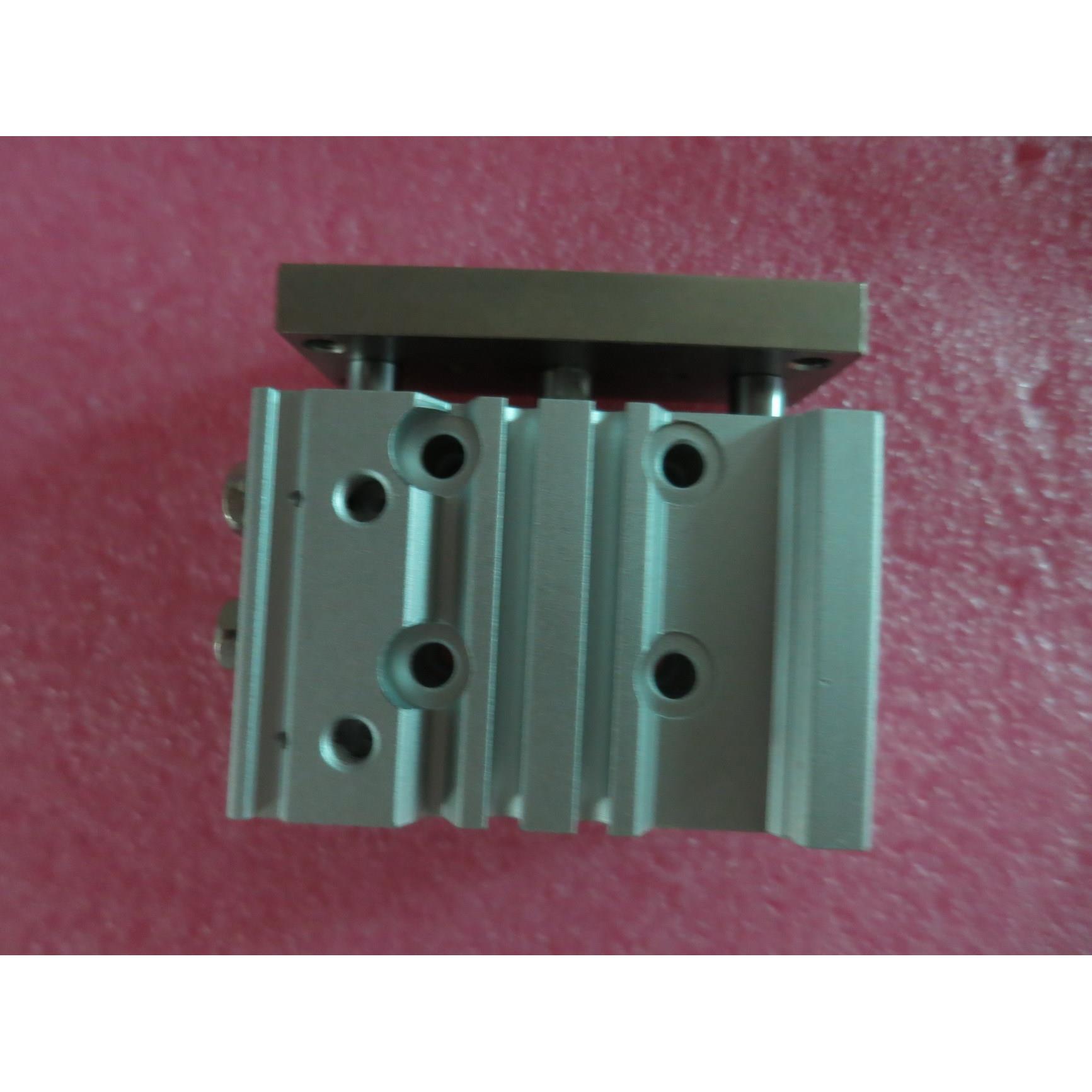 议价SMC三轴导杆气缸 MGPL12-10Z