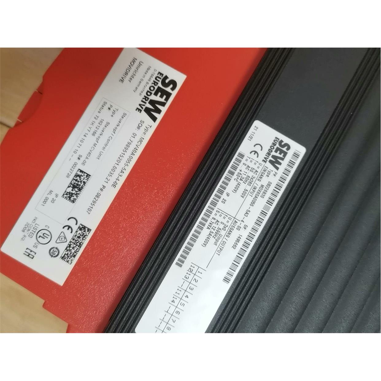 议价变频器MCV40A0055-5A3-4-0E拍照为(