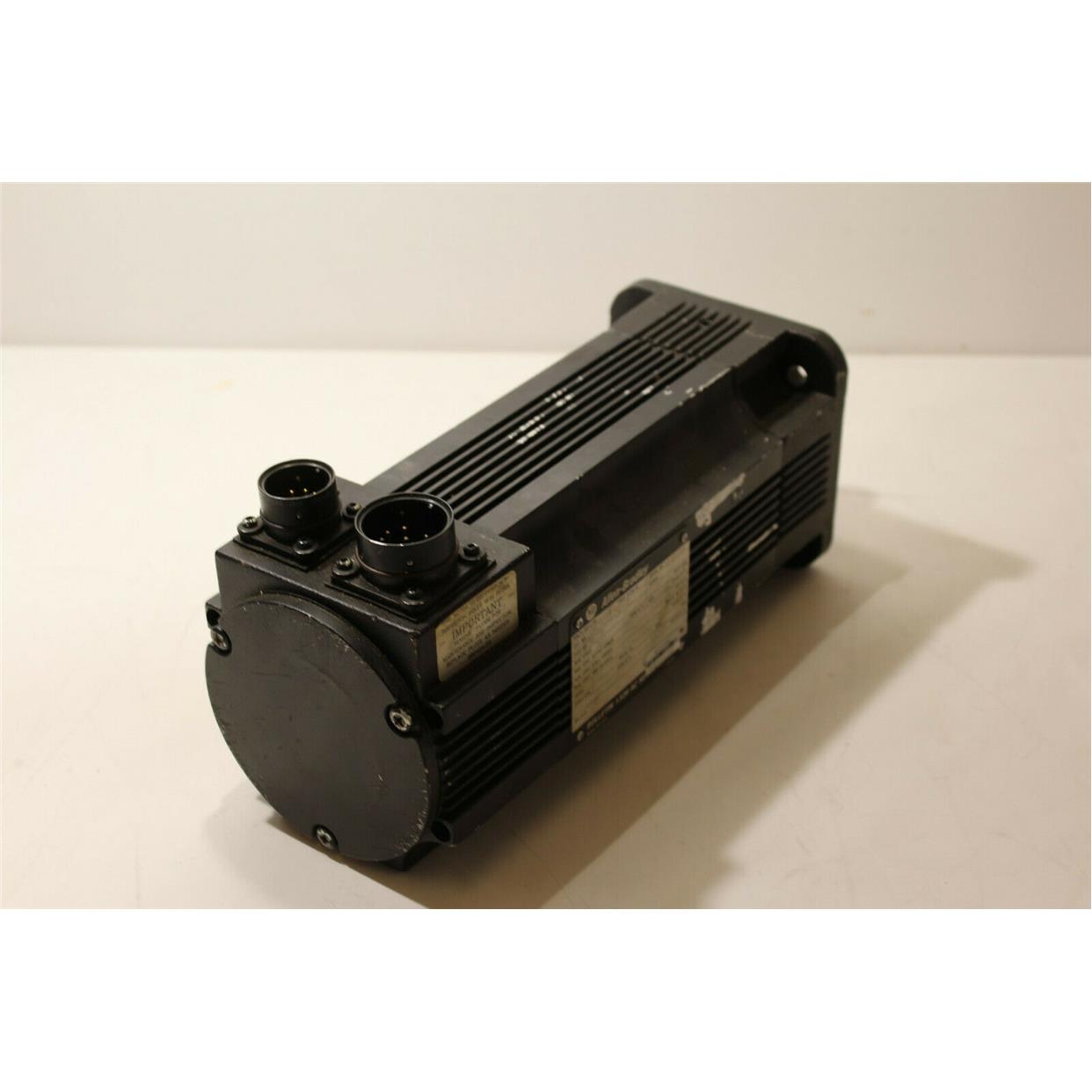 议价Allen-Bradley 1326AB-B420E-21-X51 Servo Motor自动化