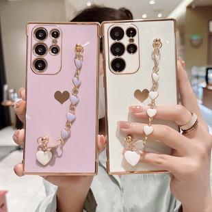 新款 适用三星S25手机壳电镀金边Samsung爱心手链Galaxy保护套A16全包A55软S24简约A54纯色硅胶气囊防摔女轻奢
