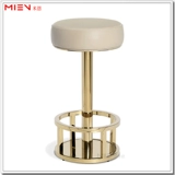 Пост -Модерный легкий роскошный кожаный бар -стул Накаджима Такама кафе кофе из нержавеющей стали из нержавеющей стали металлическое круговое столовое бар батон