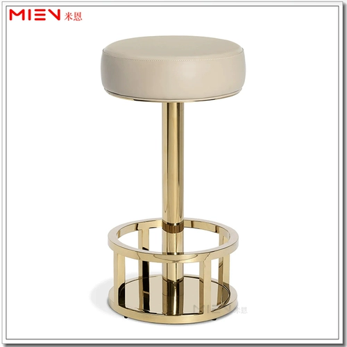 Пост -Модерный легкий роскошный кожаный бар -стул Накаджима Такама кафе кофе из нержавеющей стали из нержавеющей стали металлическое круговое столовое бар батон