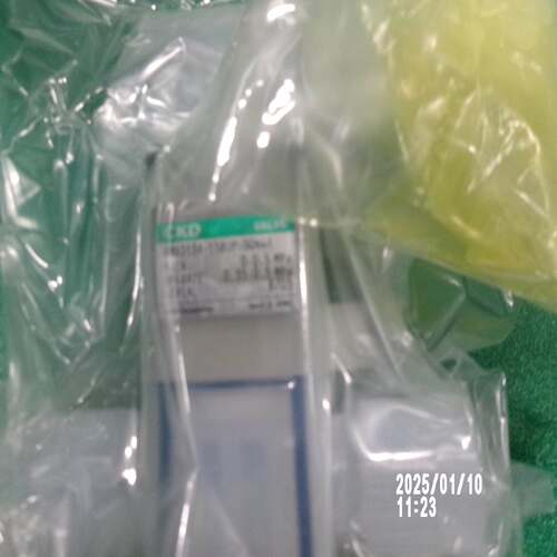 询价气动两通阀 AMD313R-15BUP-00N4F 全新未使用 议价