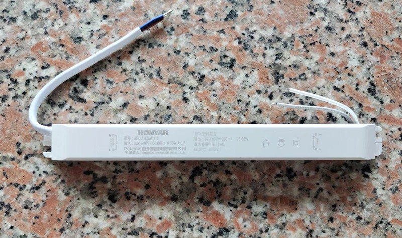 鸿雁led集成60*60平板