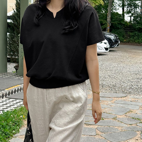 夏季蝙蝠袖小V领宽松显瘦T恤