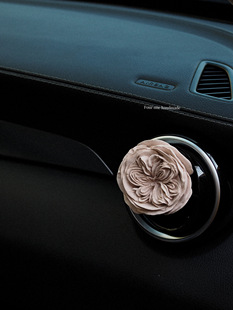 奥斯汀玫瑰车载香薰汽车出风口夹女生车内饰车内香薰新车礼物淡香
