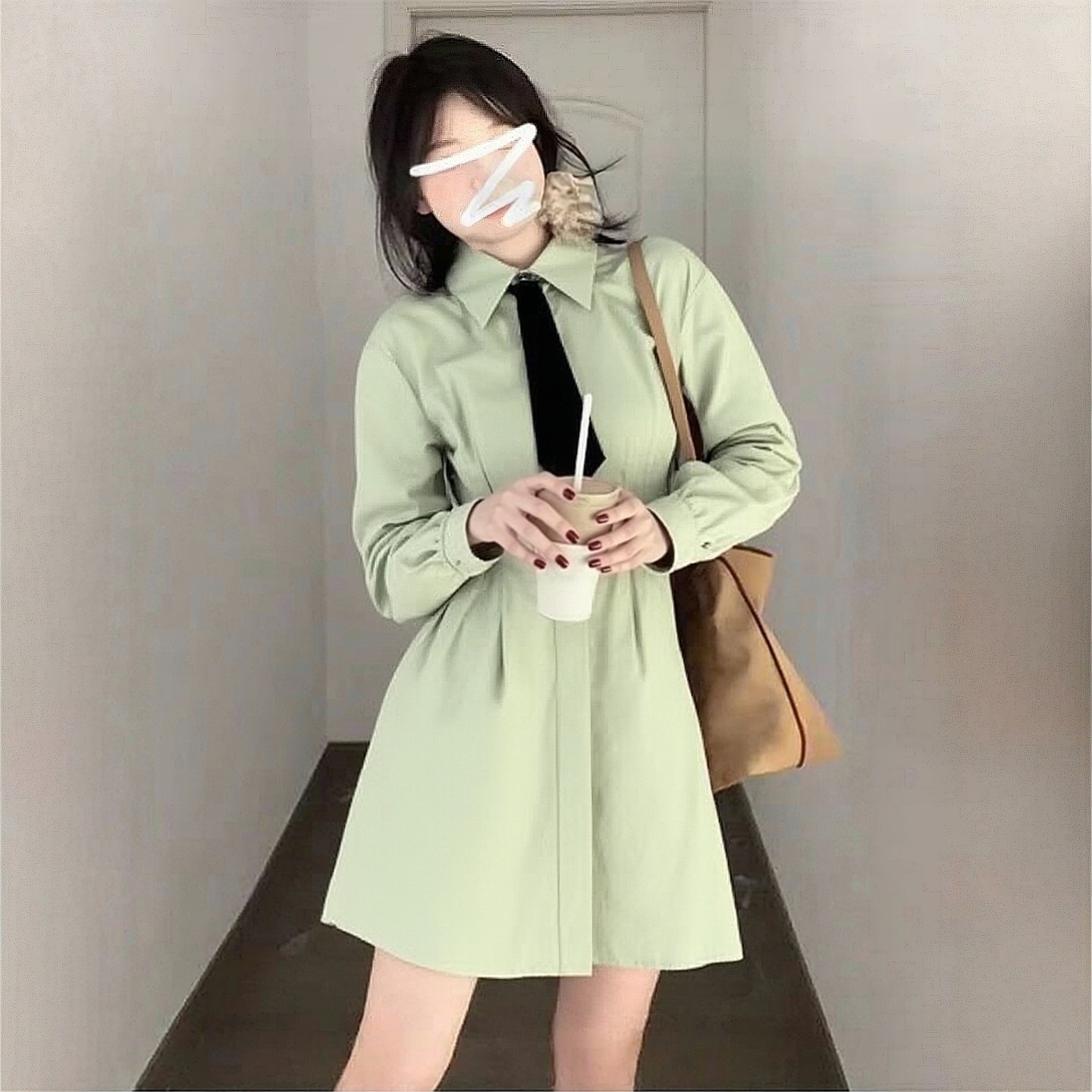 2025冬飘P系列 衣佳人折扣女 娃娃领 领带装饰 衬衫式连衣裙 2378