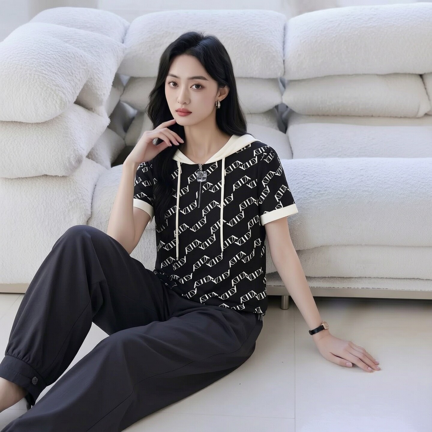 2026夏H海系列1 衣佳人折扣女 连帽 英文字母卫衣拼裤子 套装660