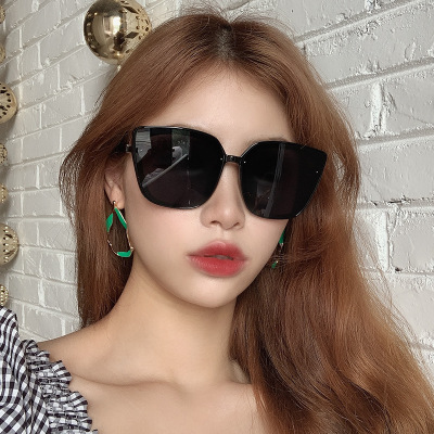 2020当季新款 衣佳人折扣太阳镜男女潮流彩色大方框度假墨镜眼镜