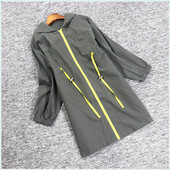 2021春汉派S系列 衣佳人折扣女装 气质连帽抽绳收腰休闲风衣外套