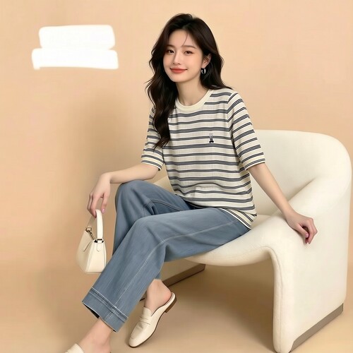 2026夏莱L系列1 衣佳人折扣女装 圆领 条纹 减龄 短袖针织衫 165