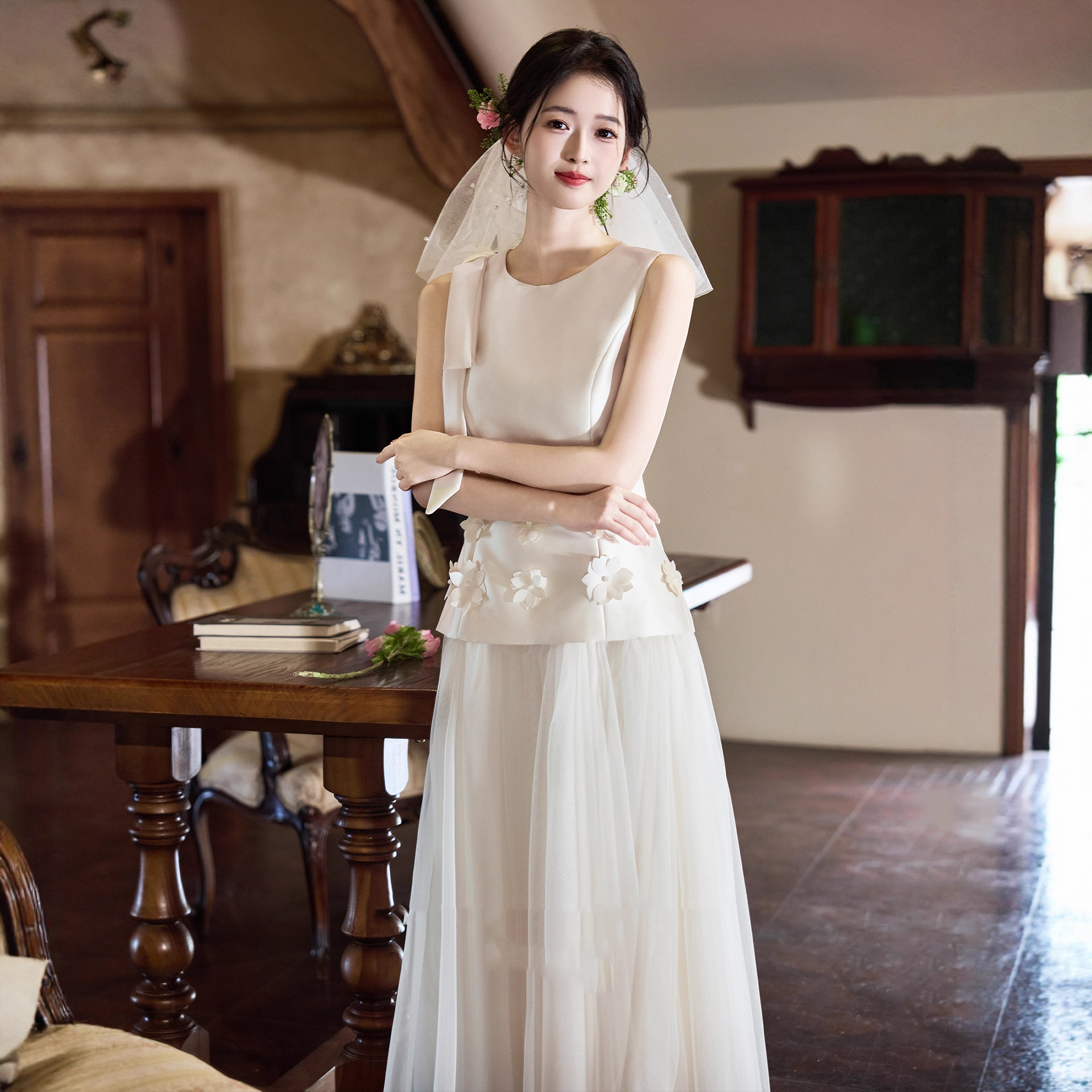 晚礼服2025新款领证登记订婚连衣裙小众新中式套装毕业成人礼服裙