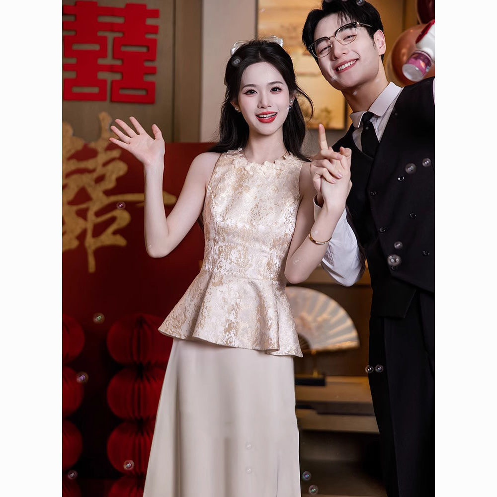 新中式敬酒服2026新款感秋冬国风新娘订婚结婚晨拍挂脖礼服裙