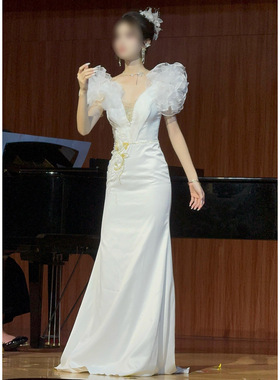 白色小晚礼服裙女2026新款宴会气质高贵长款平时可穿气场女王派对