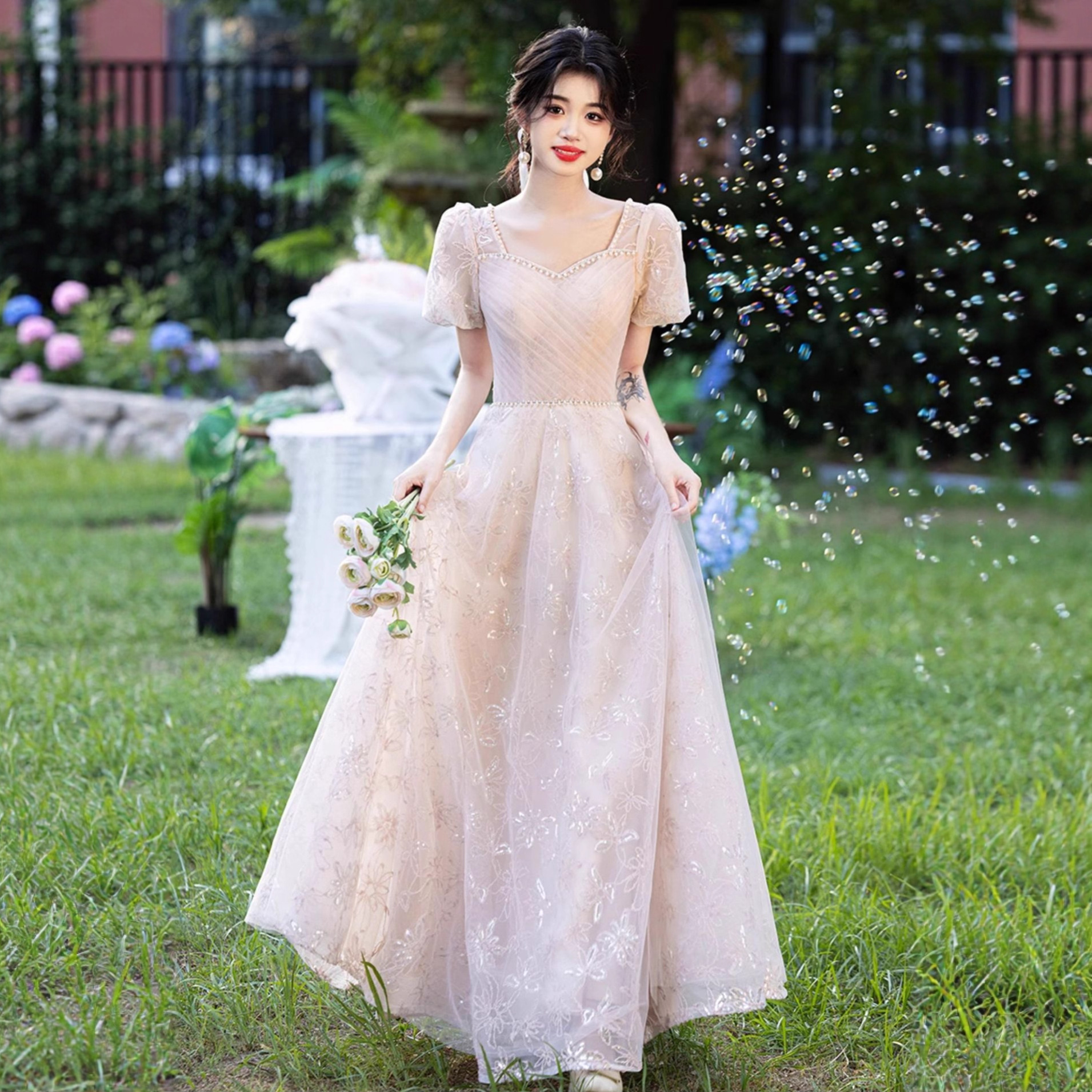 毕业法式晚礼服女2025新款轻奢小众网纱订婚连衣裙长款晨袍晚礼服