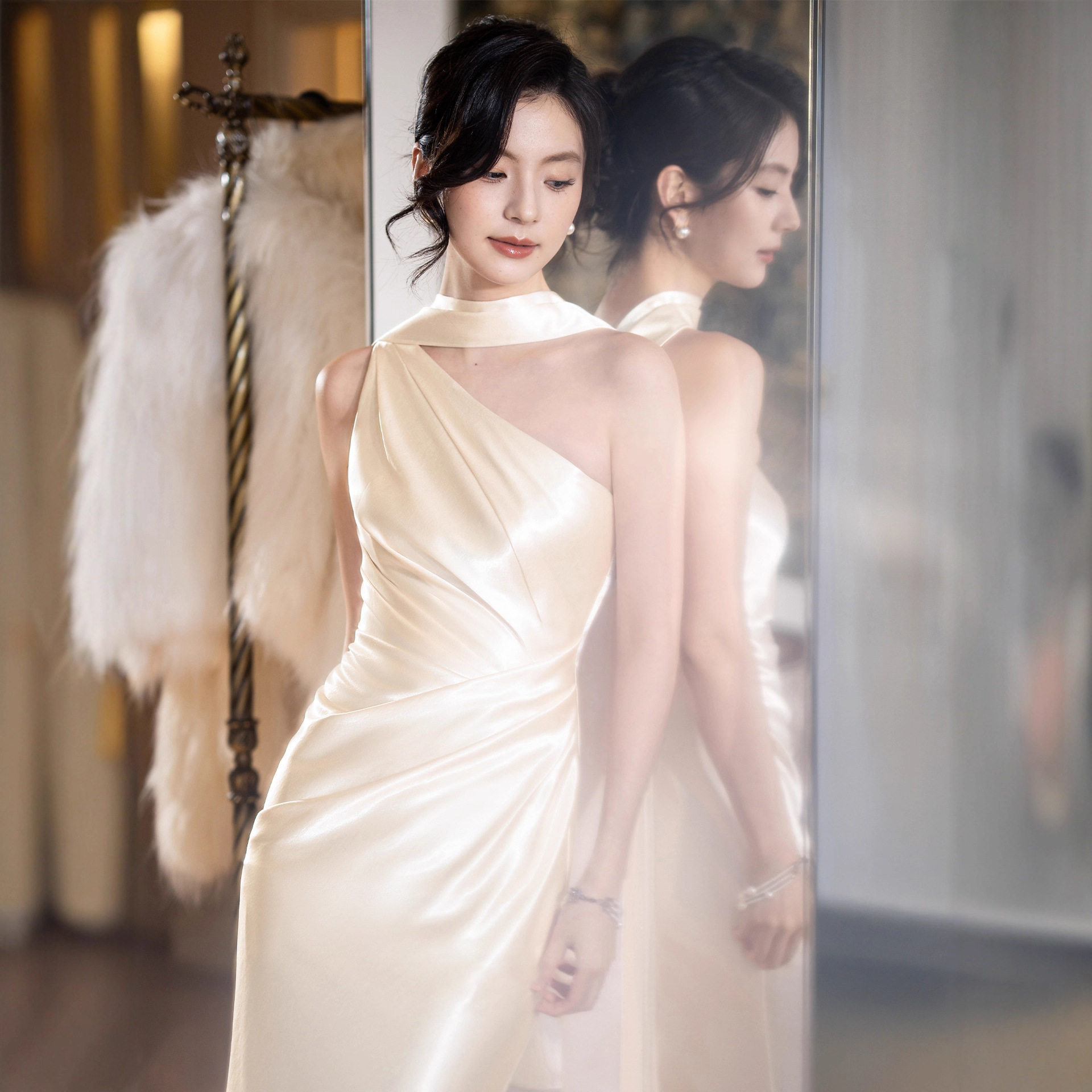 敬酒服订婚礼服裙女法式斜肩连衣裙气质晨袍高级感新娘结婚敬酒服