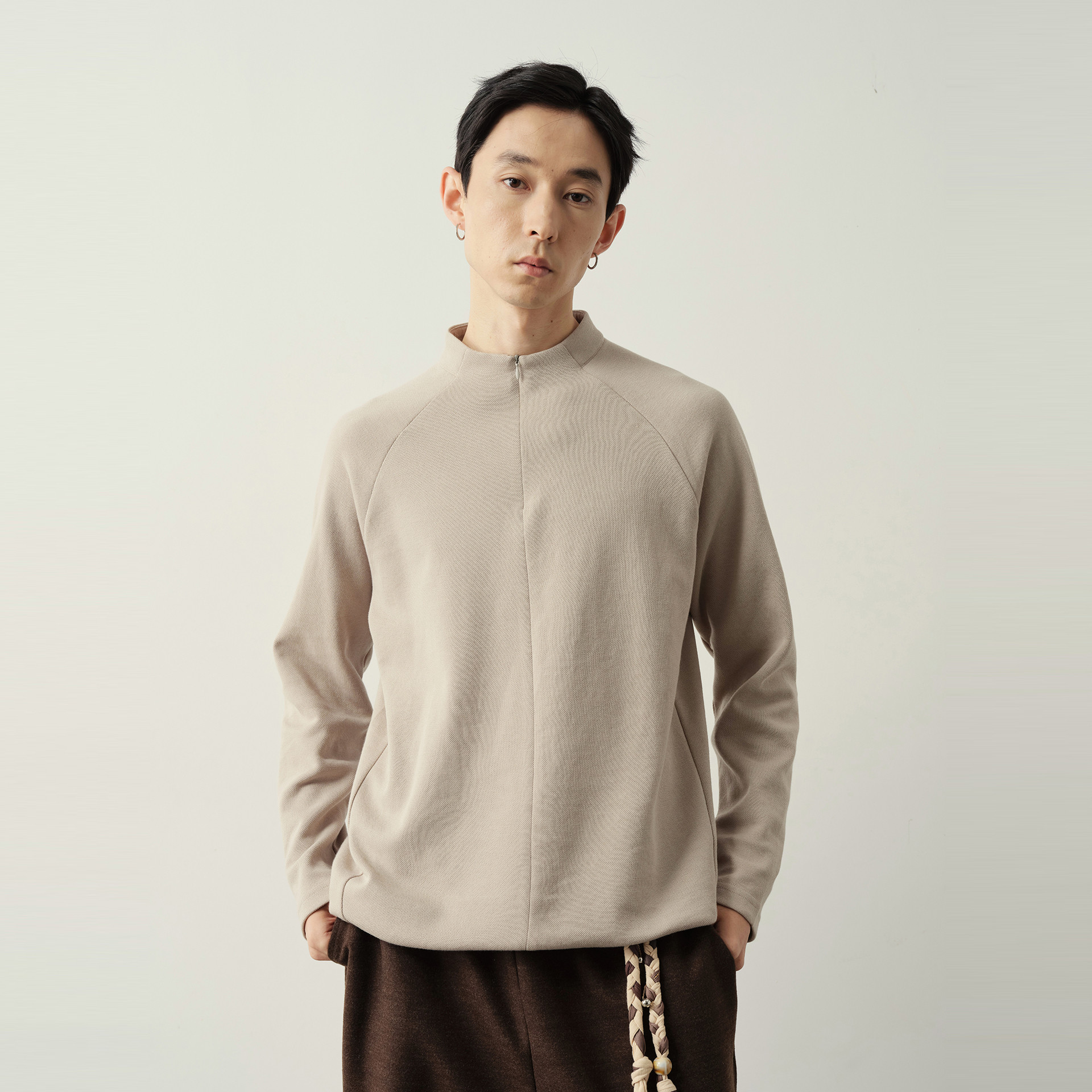 Vavu极简风隐形半拉链卫衣