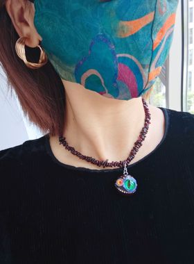原创艺术手工石塑黏土橙绿撞色异形眼睛吊坠石榴石碎石项链毛衣链
