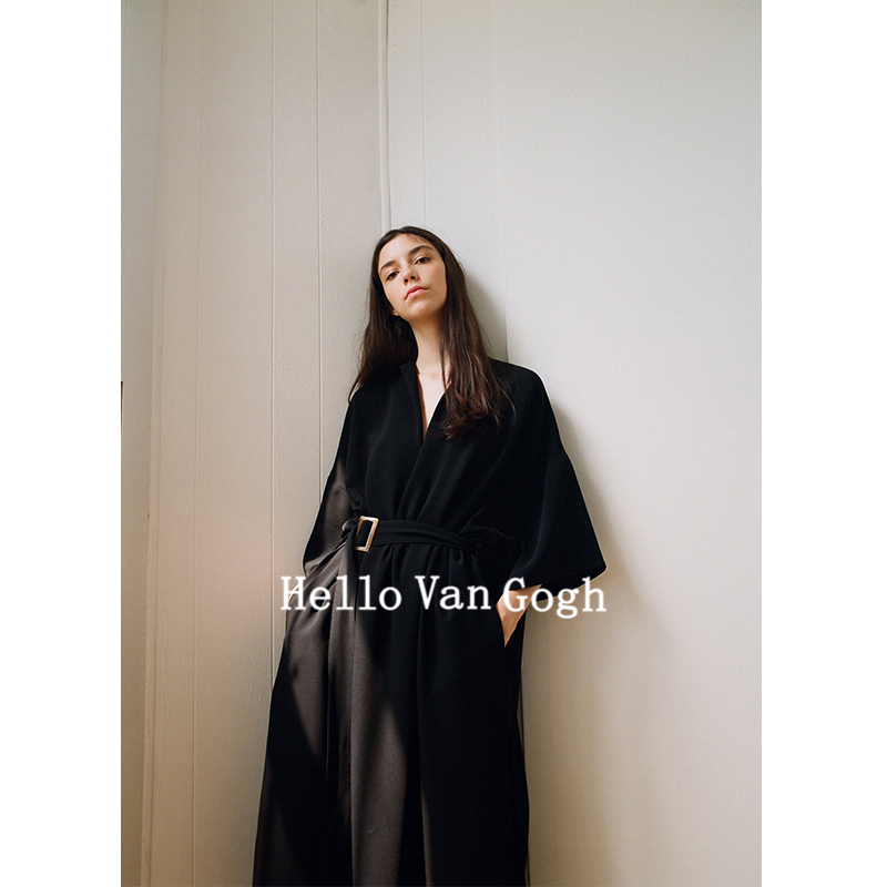时游欧美时尚V领赫本绑带收腰中长款连衣裙夏气质黑显瘦裙女