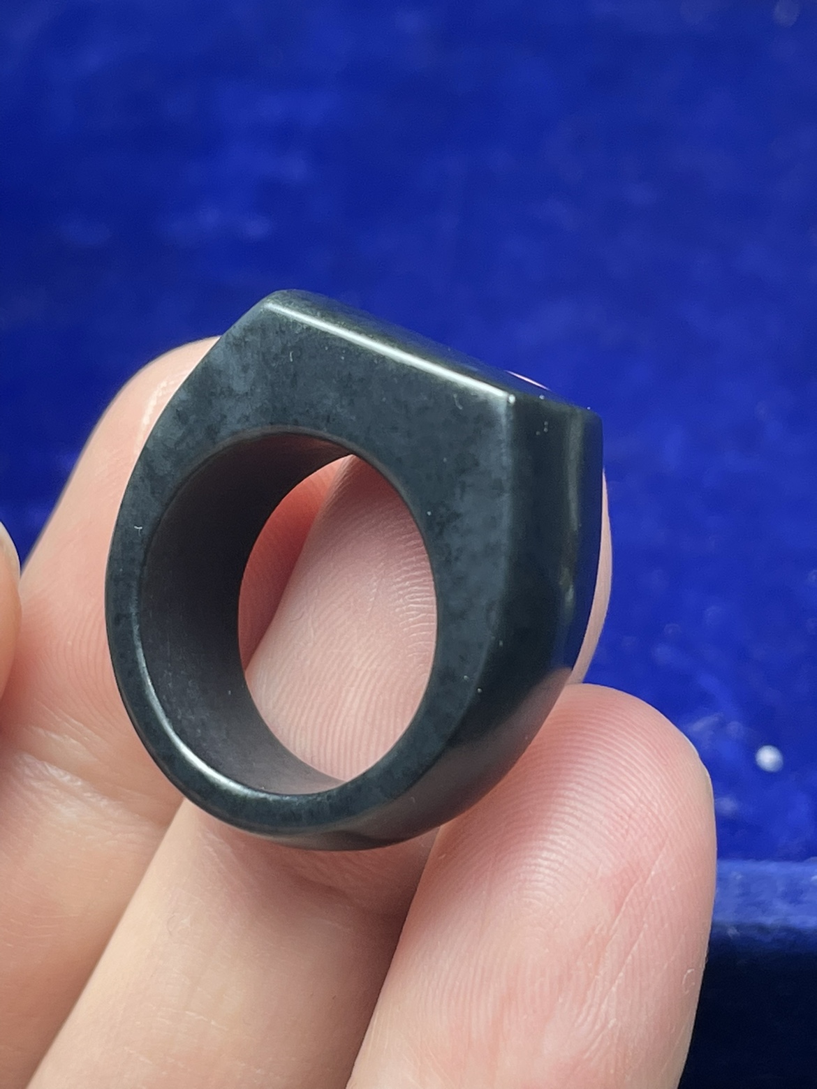 和田玉戒指青花墨玉马鞍戒