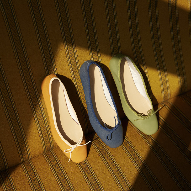 ITALIAN IMPORTED SHEEPSKIN FLAT BALLET SHOES------- CLICK ON THE DETAILS PAGE TO VIEW THE PURCHASE ------