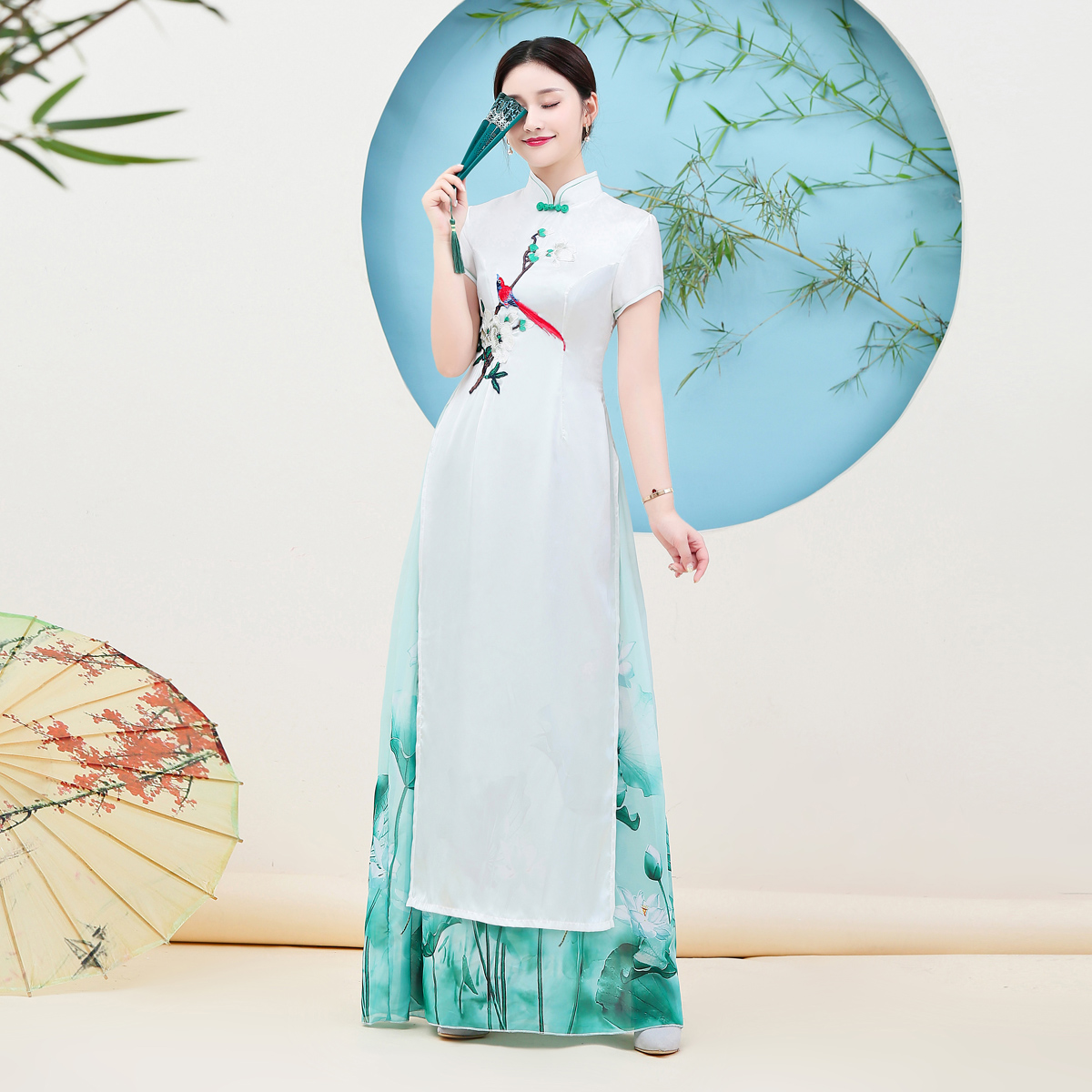 改良越南奥黛旗袍年轻款正宗中国风走秀演出服女大码