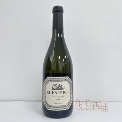 成熟苹果与淡淡白花香气