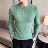 灰绿色