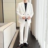 白色