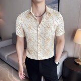 白色