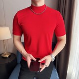 红色