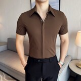 咖啡色