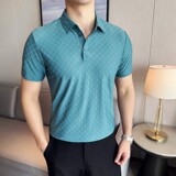 绿色