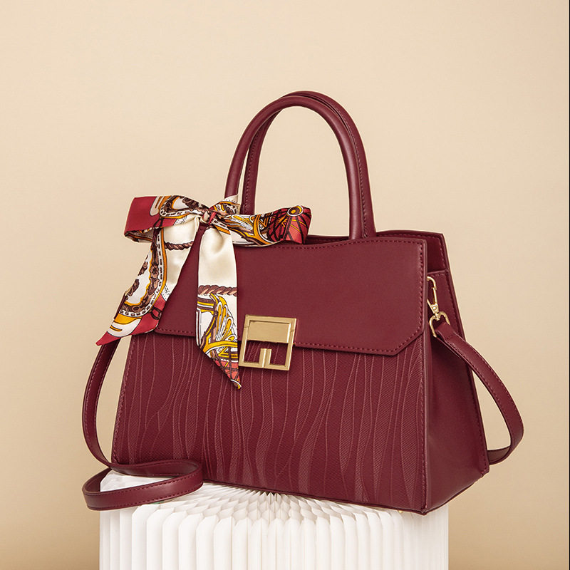 红色包包女妈妈结婚包2026新款高级感中年女士手提包婆婆斜挎女包