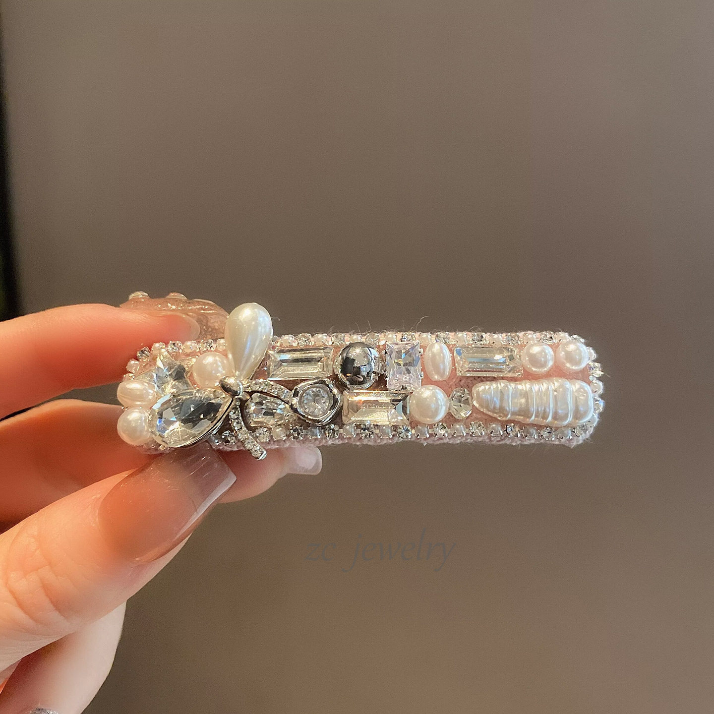 韩版水晶满钻蝴蝶结bb夹高端气质刘海夹时尚百搭侧边夹后脑勺发夹,饰品/流行首饰/时尚饰品新,民族风发饰,淘宝优惠券,粉丝福利购,淘宝优惠卷