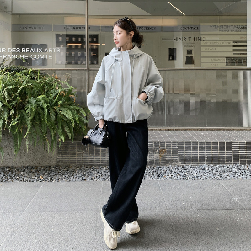 现货2026年春装新款蓝色风衣外套XW9809P165K268,女装短外套,浙宝171