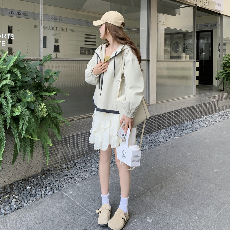 现货2026年春装新款撞色帽沿刺绣外套XW730P165K248，女装短外套，浙宝171