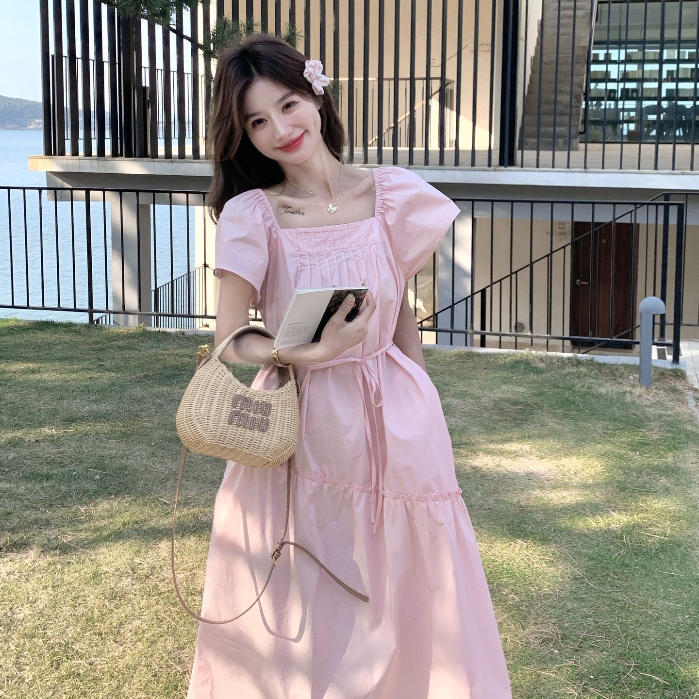 2026年夏新款方领泡泡袖压褶洋气显瘦连衣裙XW1132P155K238,女装连衣裙,浙宝171