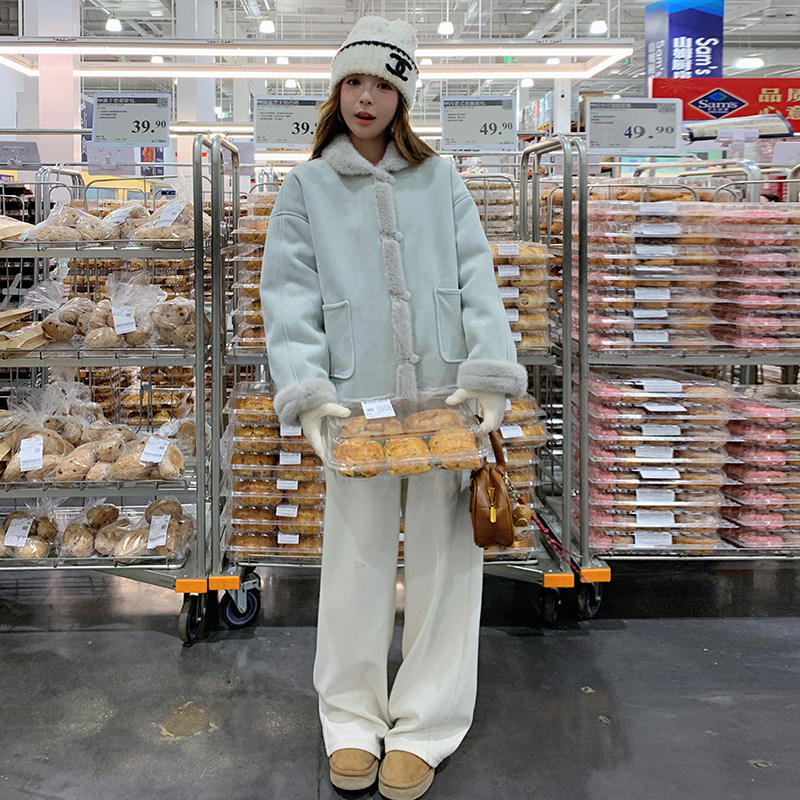 现货2025年雾霾蓝皮毛一体外套XW8088P195K298,女装短外套,浙宝171