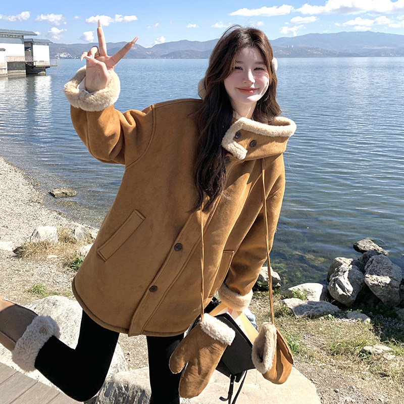 韩系皮毛一体羊羔毛连帽外套女冬季独特超好看小个子超火加绒棉服,女装短外套,浙宝171
