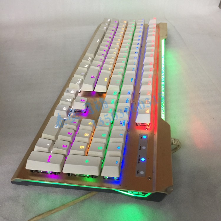 炫光X-LSWAB X760/雷霆 水冷发光机械键盘插拔轴RGB全键无冲青轴