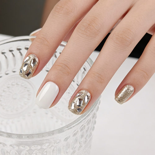 气质香槟立体水钻穿戴甲24片高级感显白美甲nails假指甲