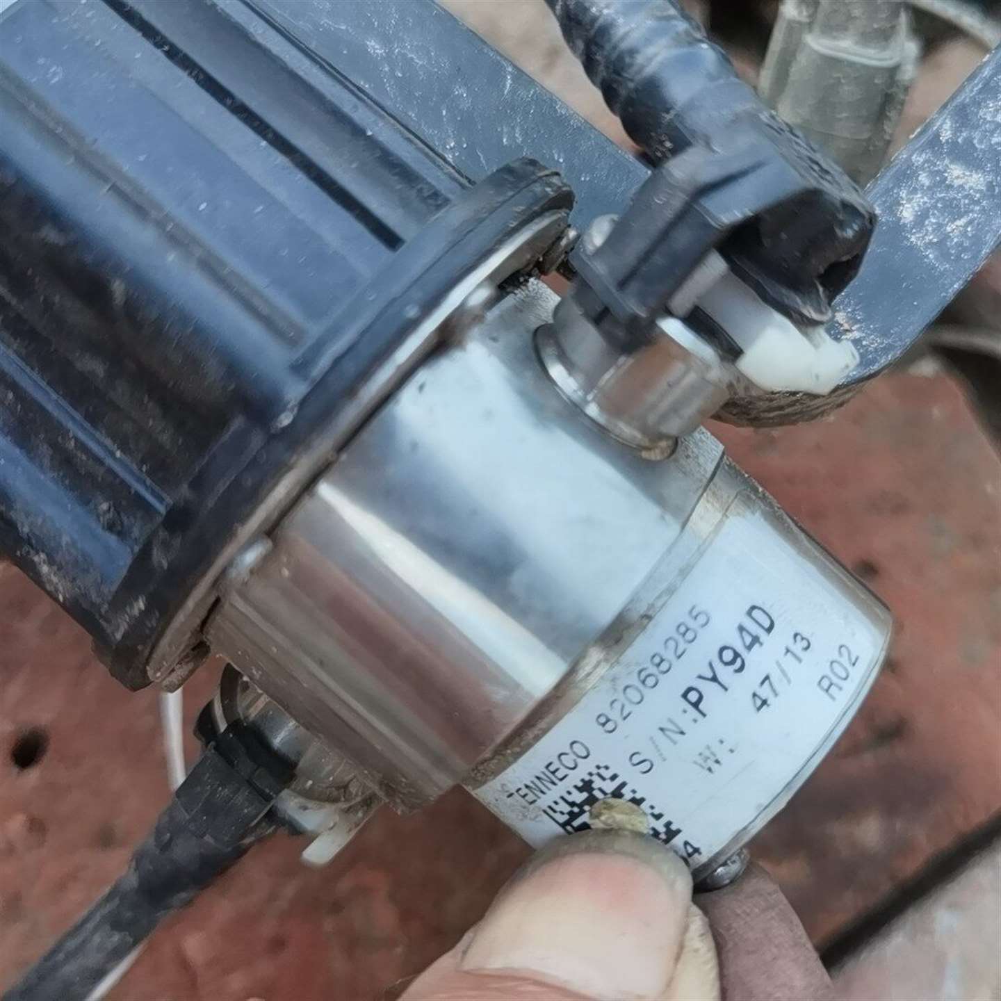 咨询TENNECO天纳克24V直流电机，型号82068285议价