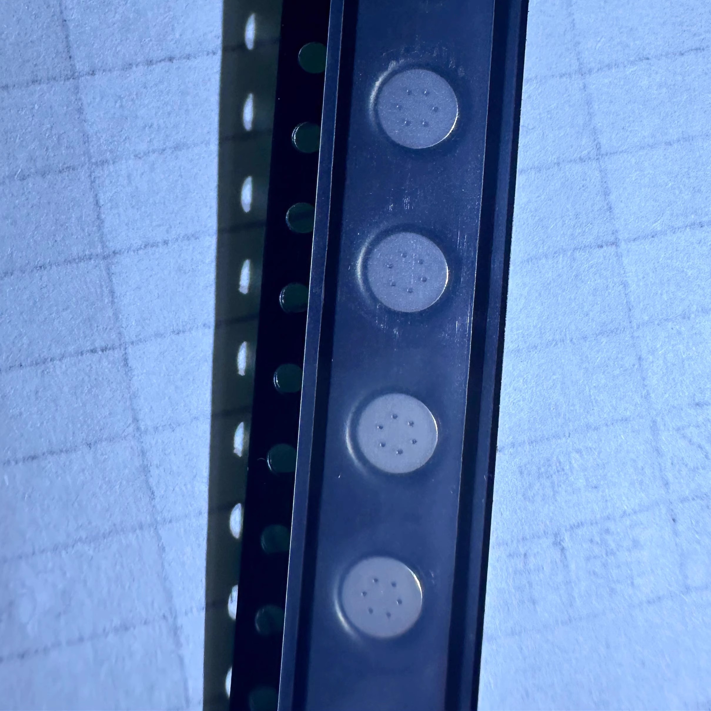 全新原装B4013AM423-092 SMD封装 咪头/麦克风 欢迎来咨询