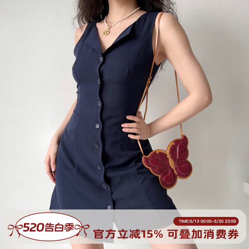 欧美风单排扣V领无袖连衣裙